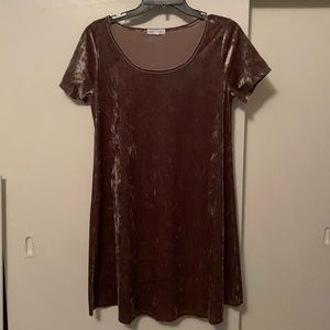 Socialite Velvet Gold Swing Dress